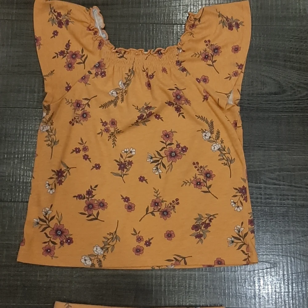 💠Childrens Place 2pc Set Floral Top Ruffled Skirt Smocked Girls Outfit - Picture 10 of 14